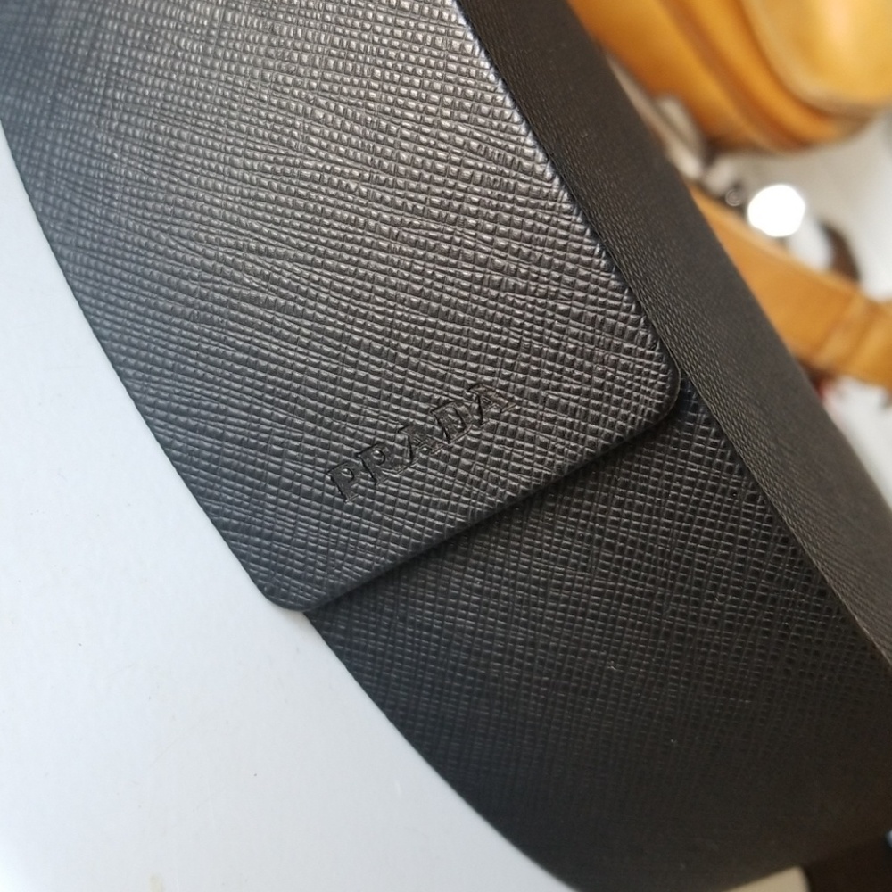โ SOLD โ Authentic Prada aviators. ๐ - Picture 7 of 10
